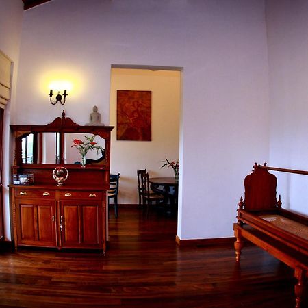 Cirute' Talwatte, Kandy Esterno foto