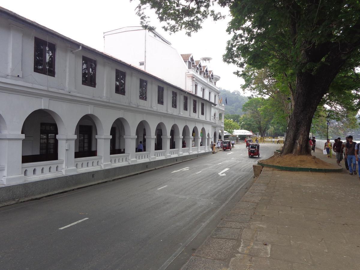 Cirute' Talwatte, Kandy Esterno foto